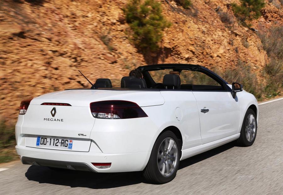  Renault Megane Coupe-Cabriolet 2015 года  (фото 16 из 36)